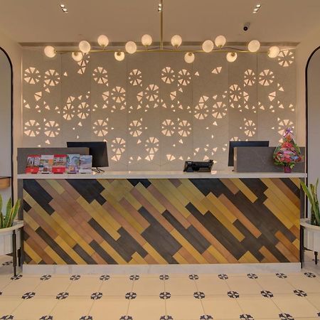 7 Apple Hotel Нашик Екстериор снимка