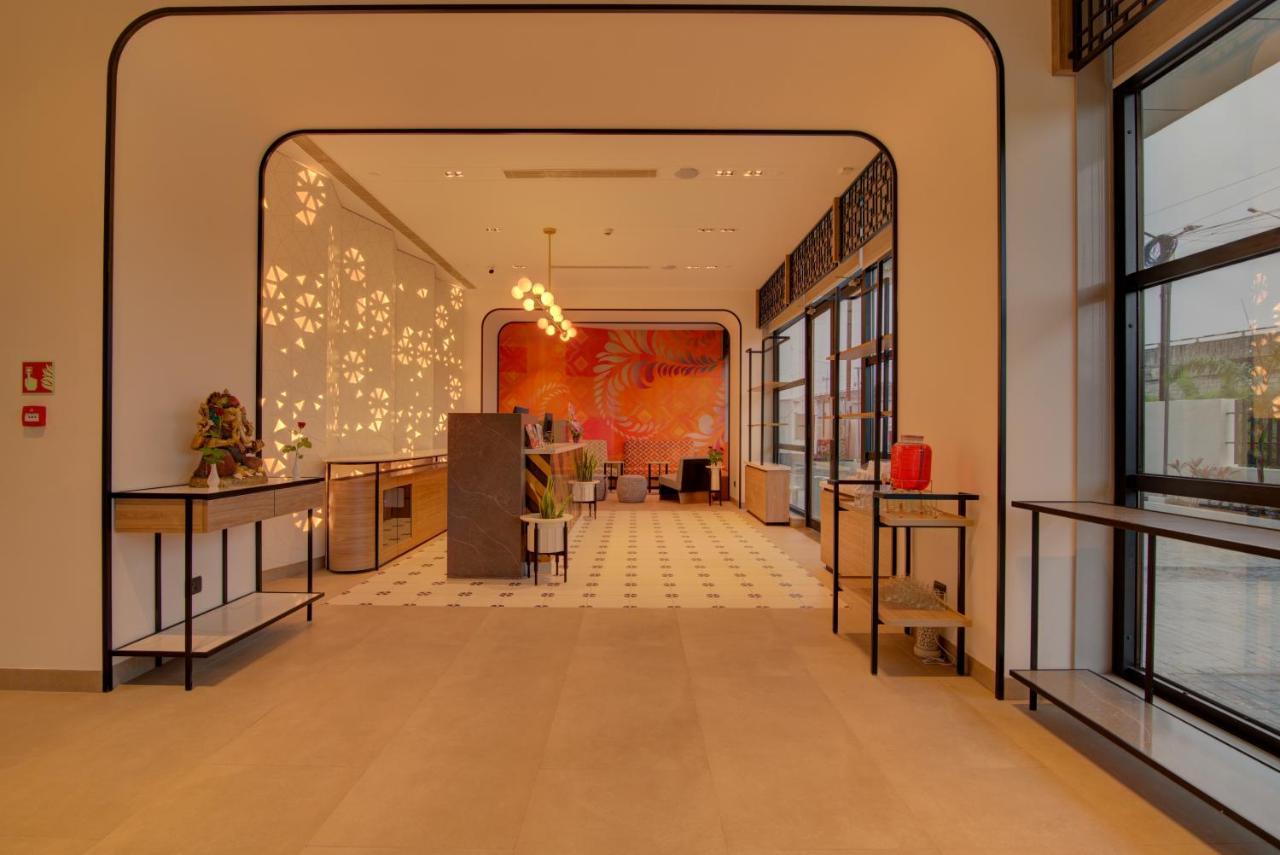7 Apple Hotel Нашик Екстериор снимка